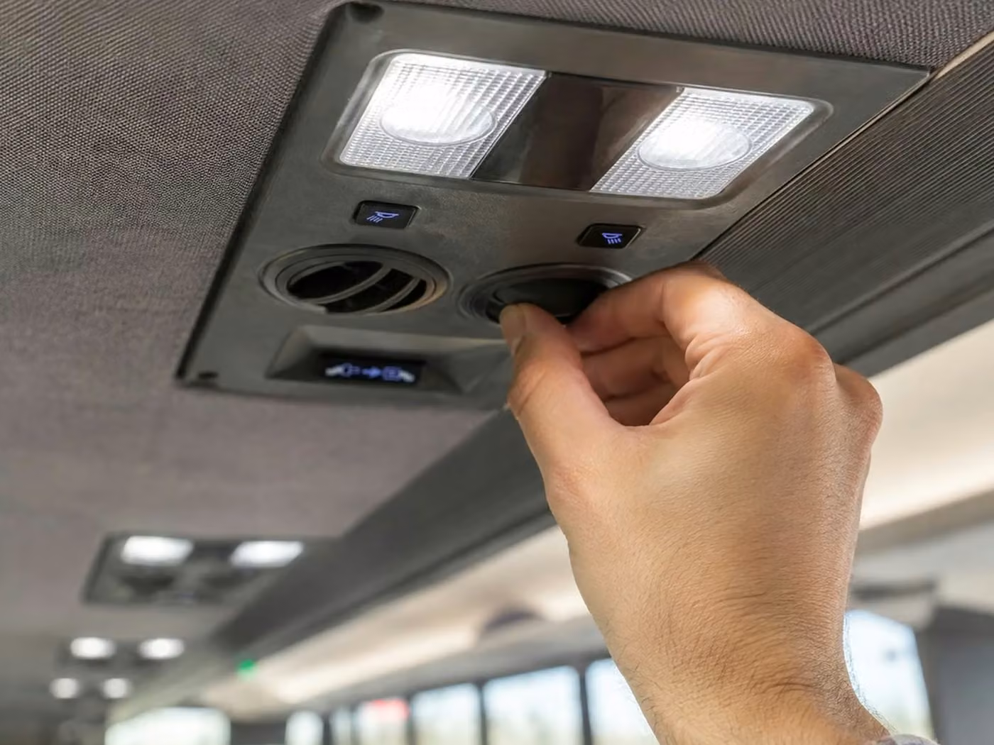 russellville 15 passenger minibus air conditioning