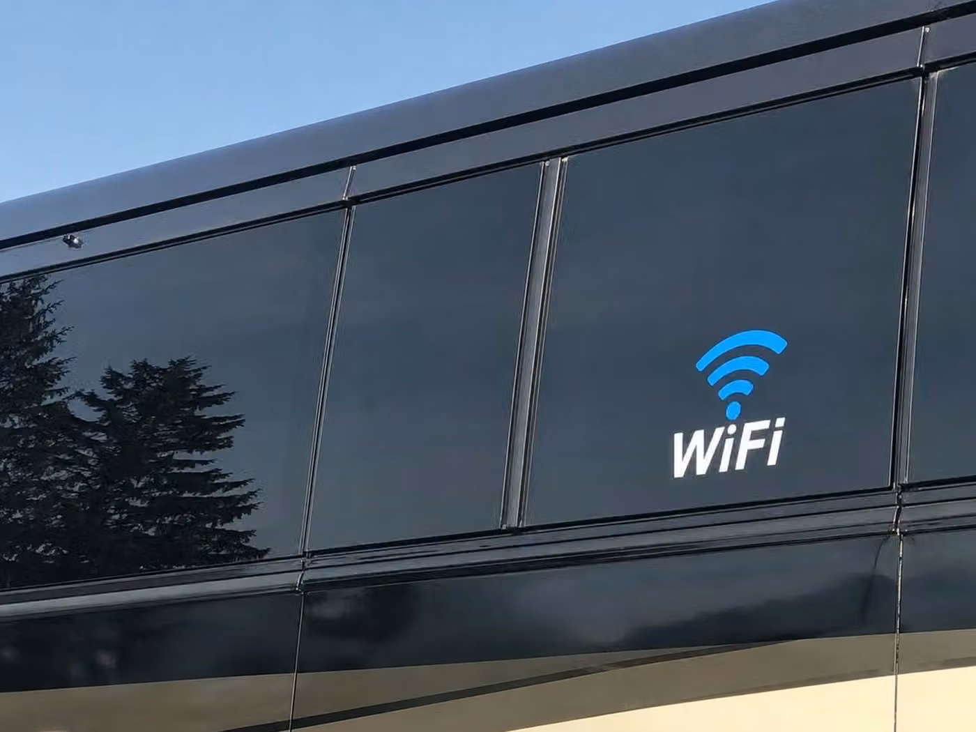 russellville 25 passenger minibus wifi