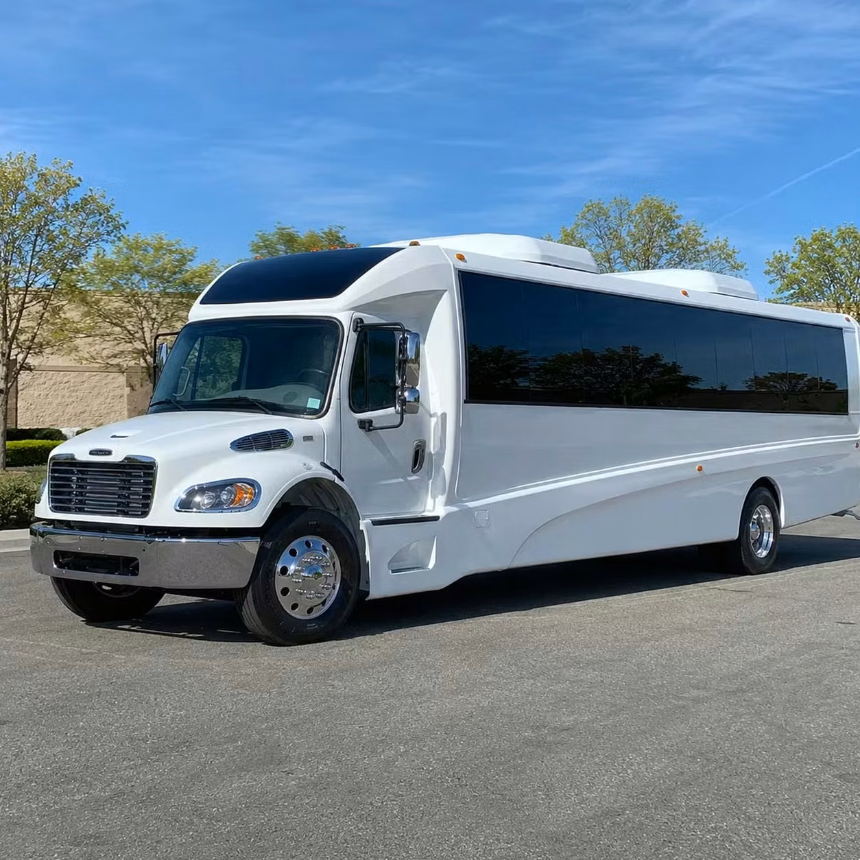russellville 28 passenger minibus rental