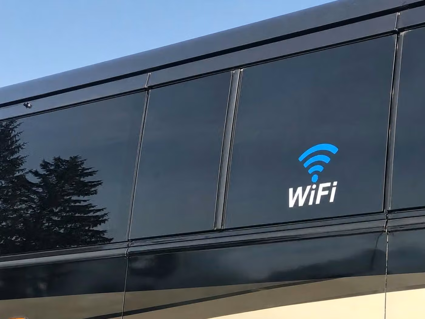 russellville 30 passenger minibus wifi