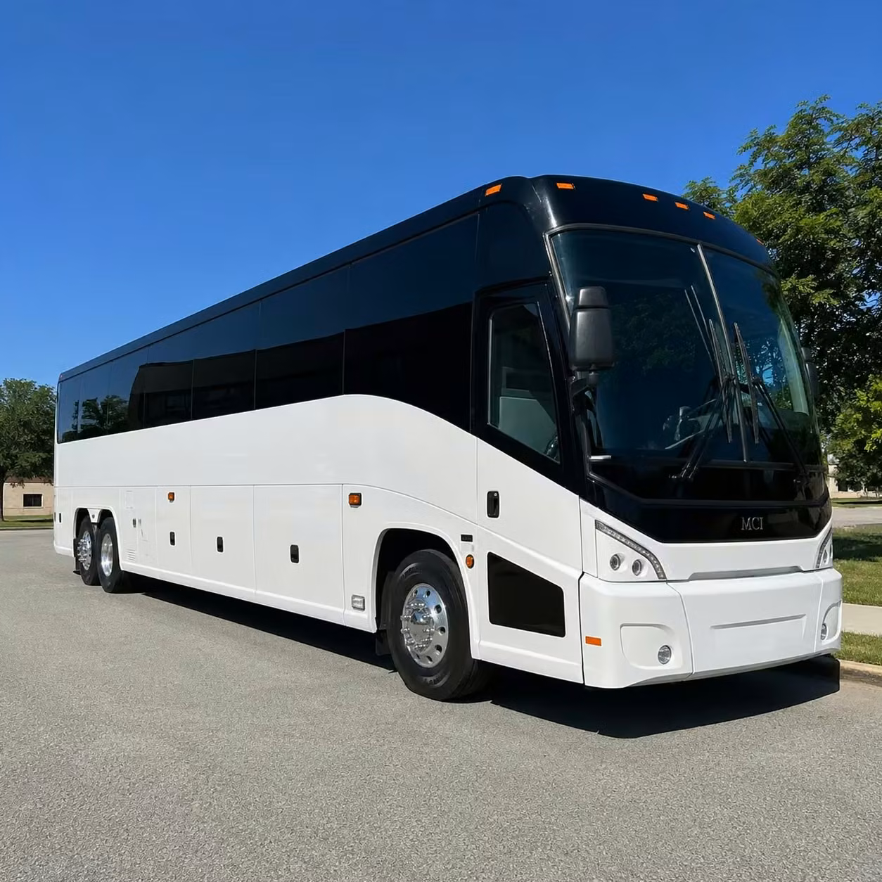russellville 56 passenger charter bus rental